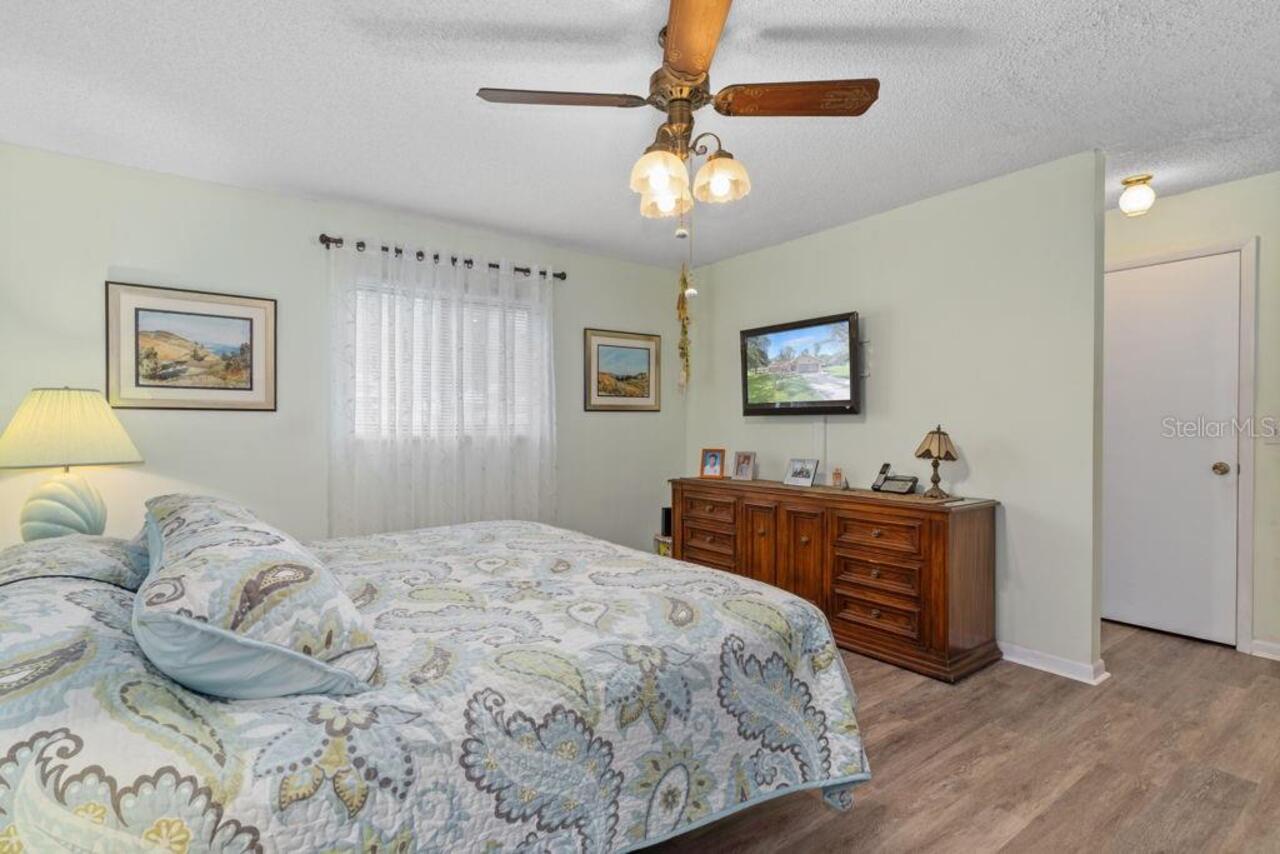 Listing Photo 23