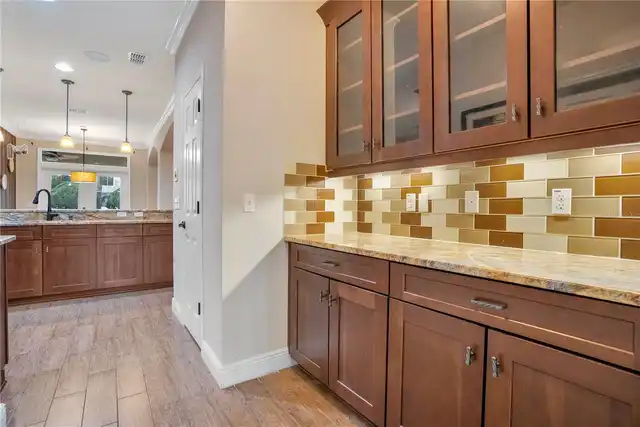 Listing Photo 18