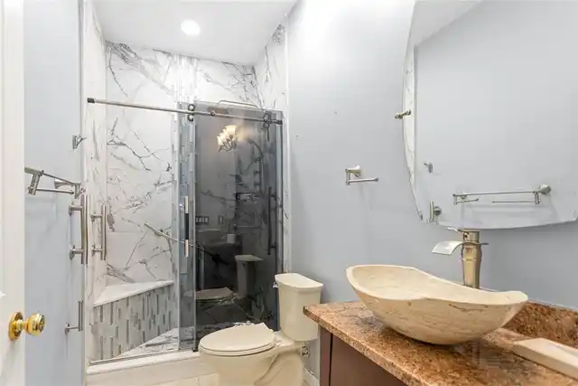 Listing Photo 15