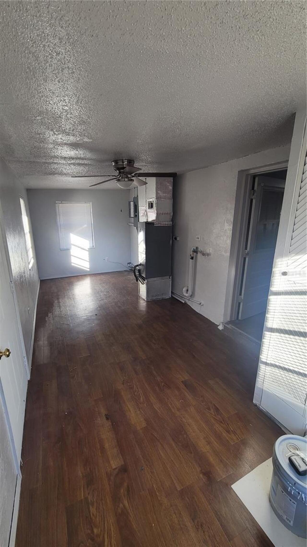 Listing Photo 9