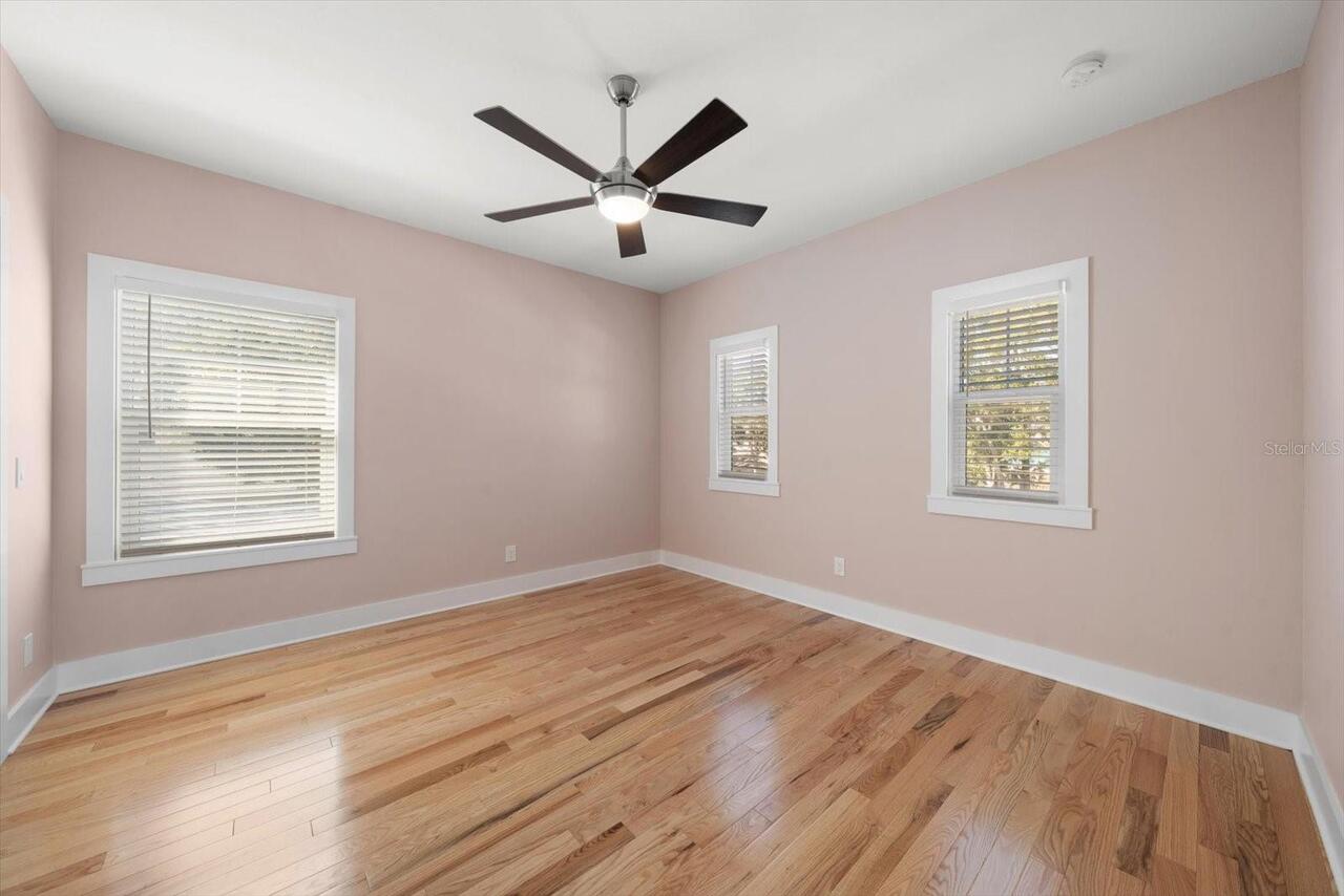 Listing Photo 22