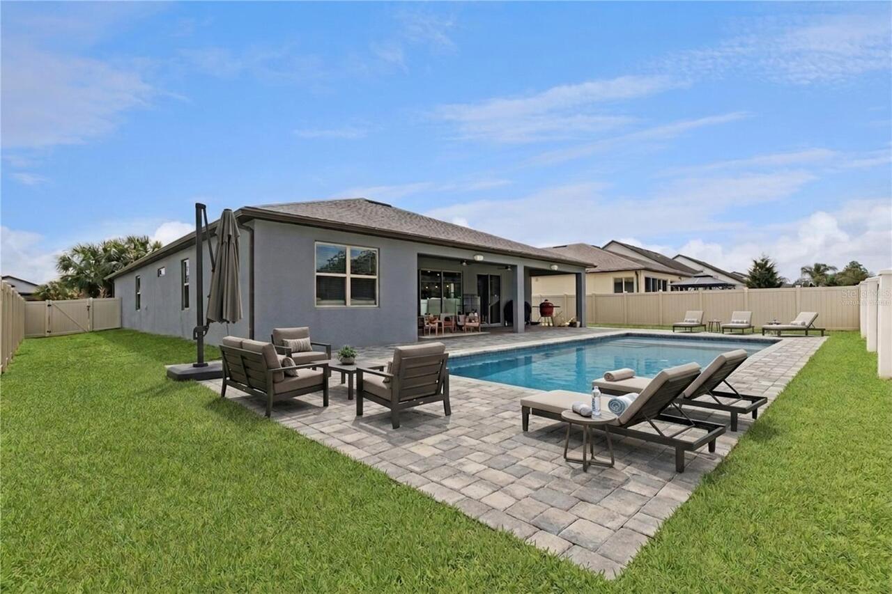 Listing Photo 10