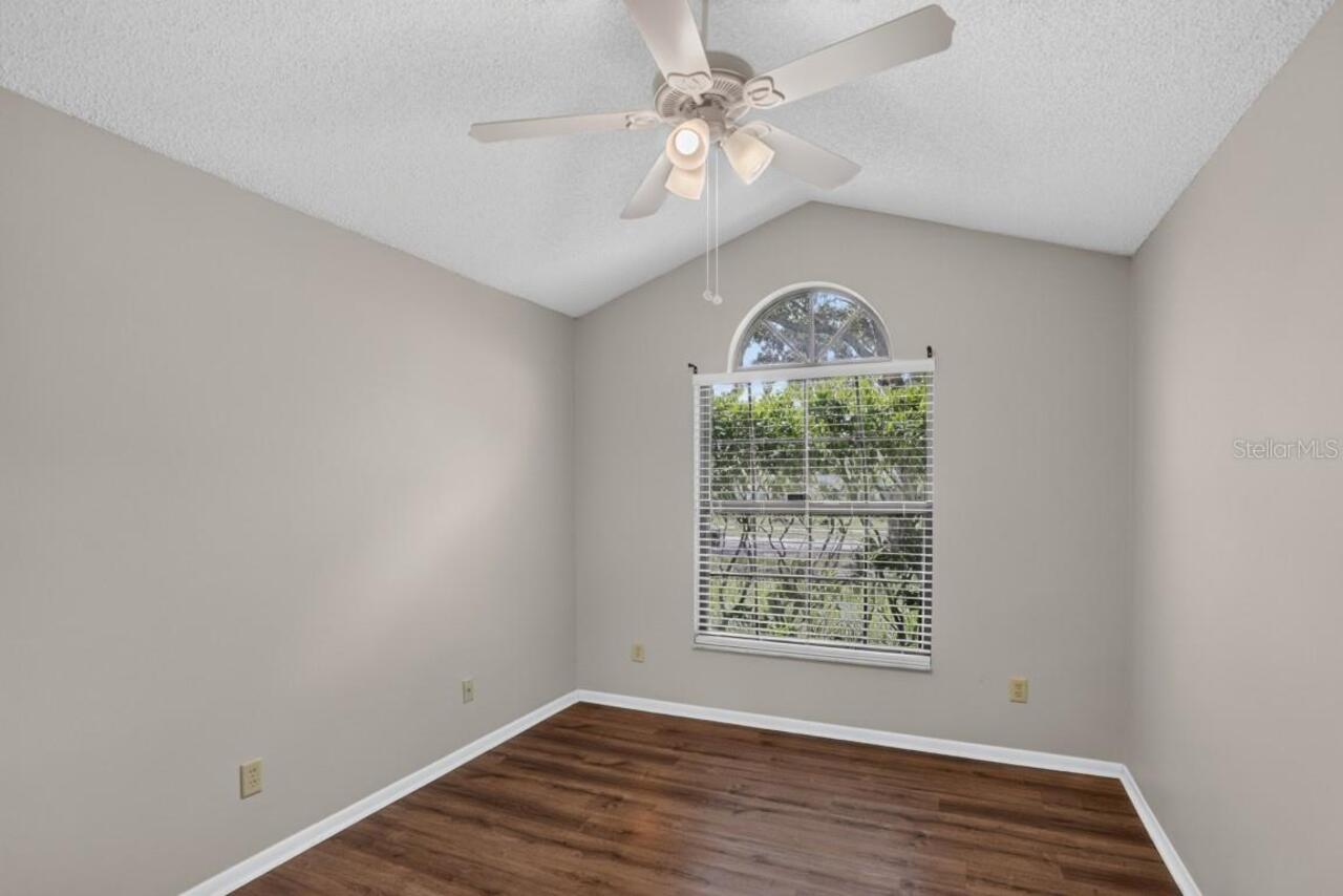 Listing Photo 23