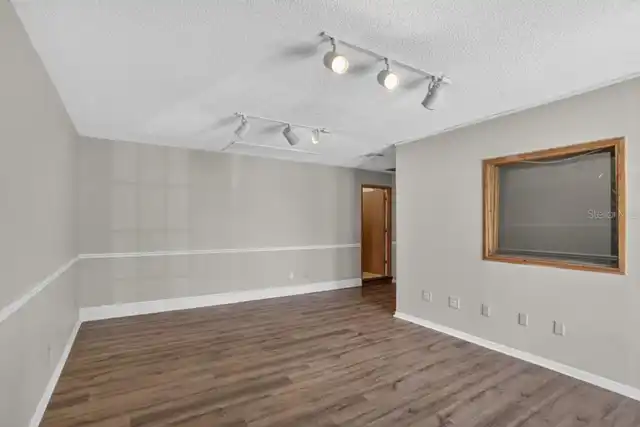 Listing Photo 42
