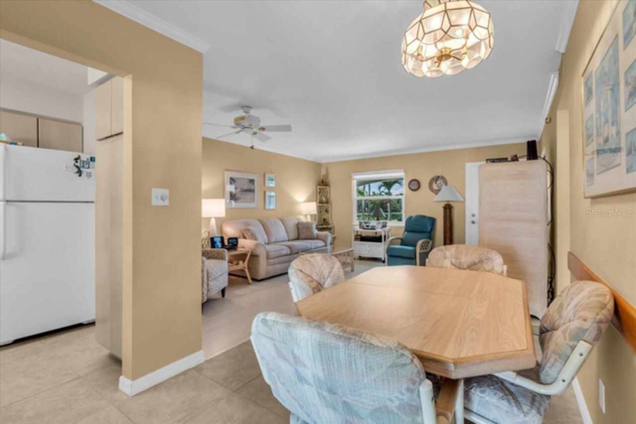 Listing Photo 11