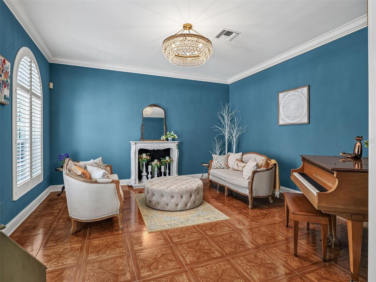 Listing Photo 9