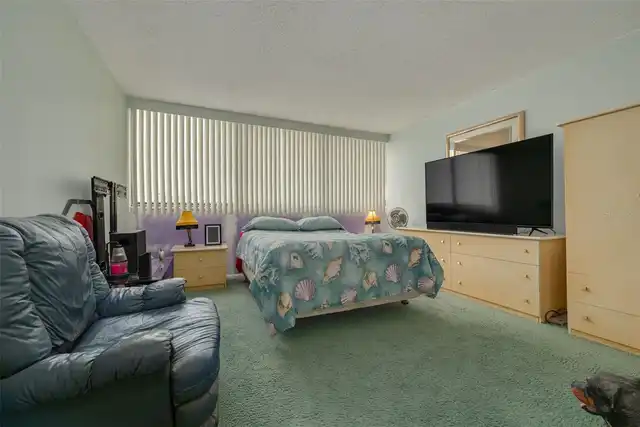 Listing Photo 17
