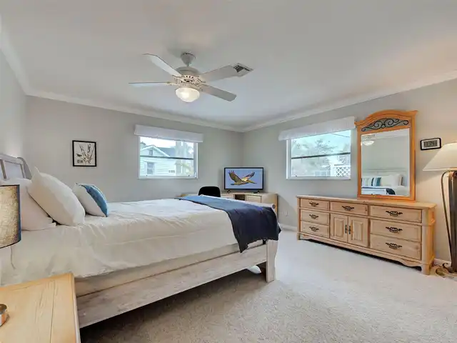 Listing Photo 16