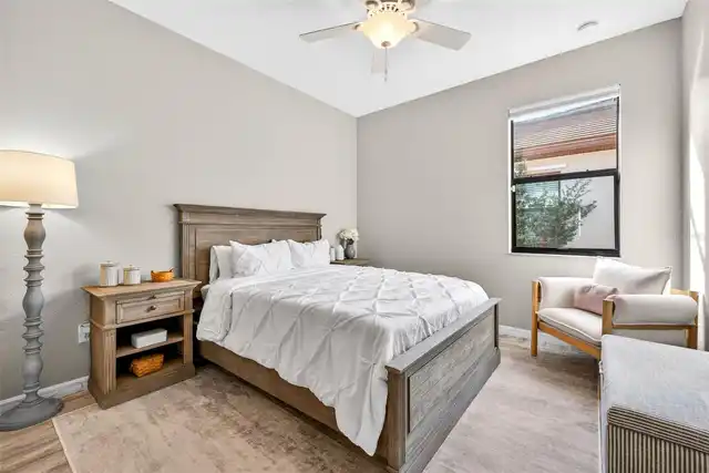 Listing Photo 25