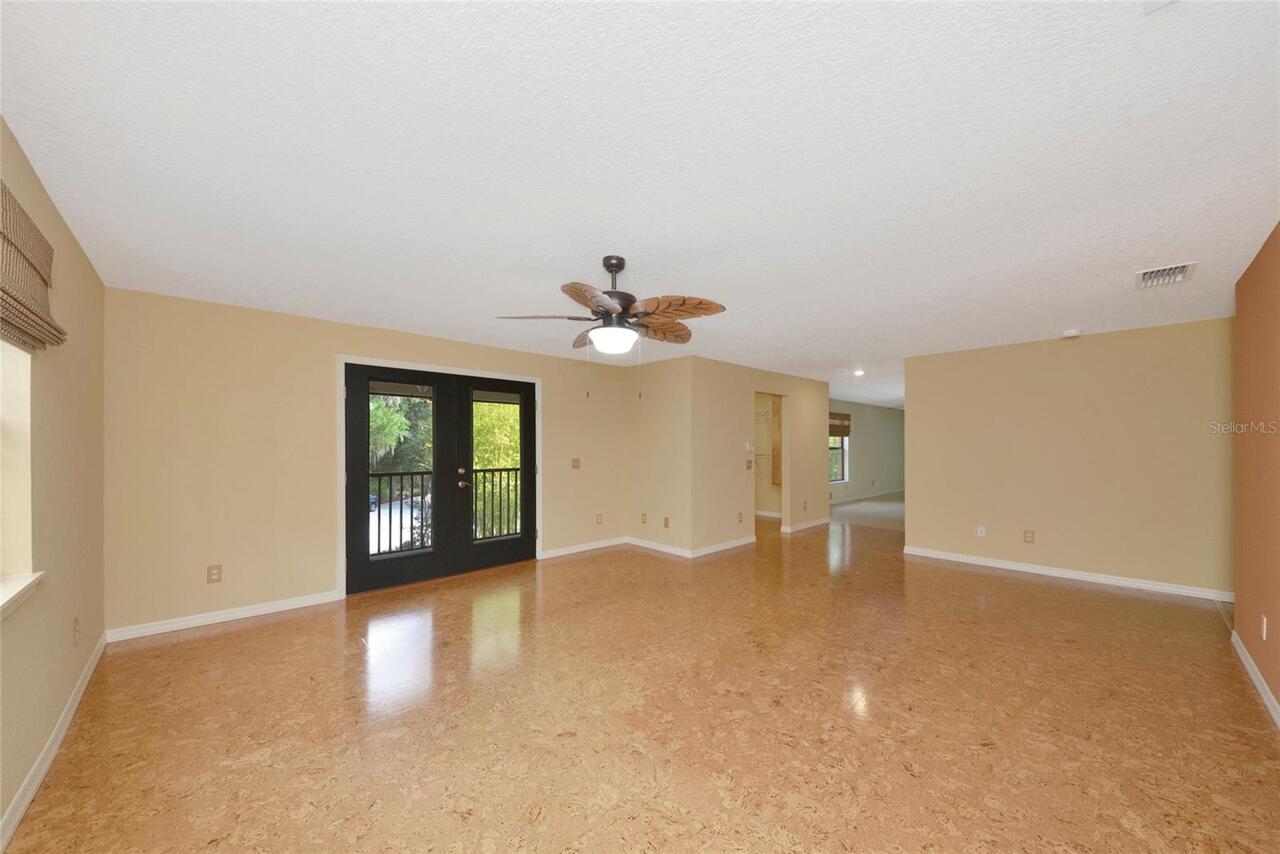 Listing Photo 28