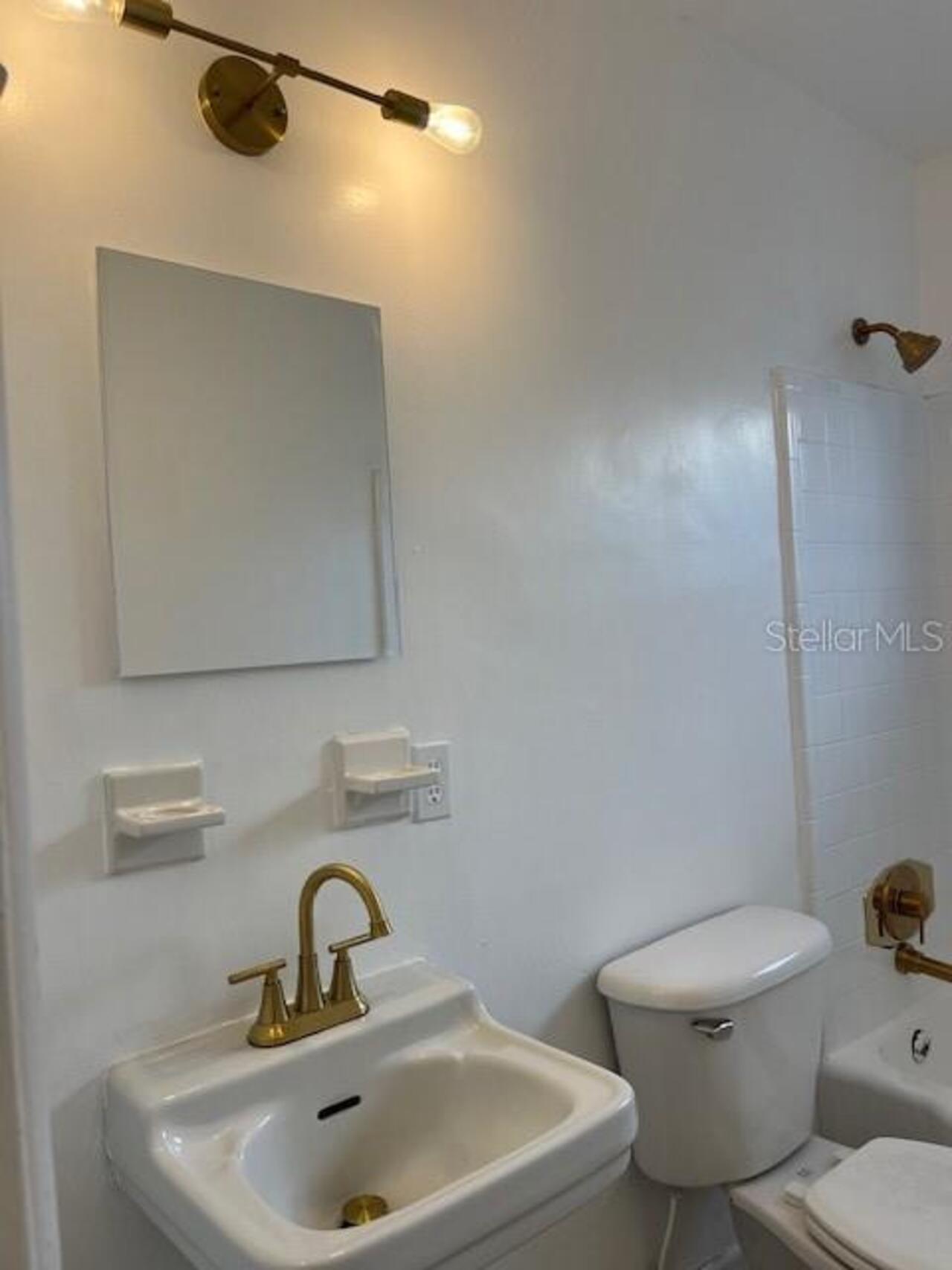 Listing Photo 10