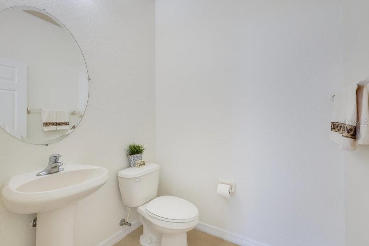 Listing Photo 8