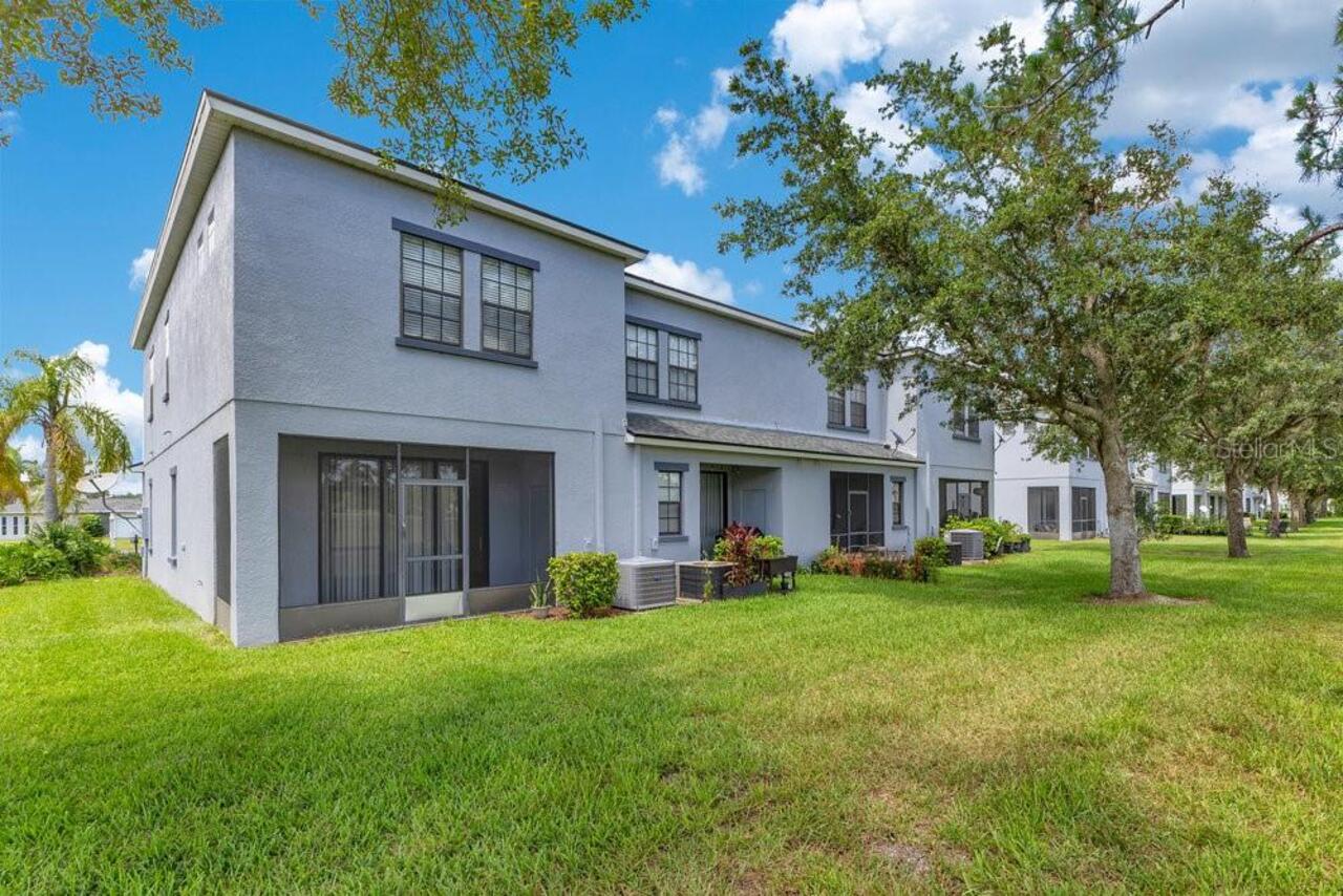 Listing Photo 17