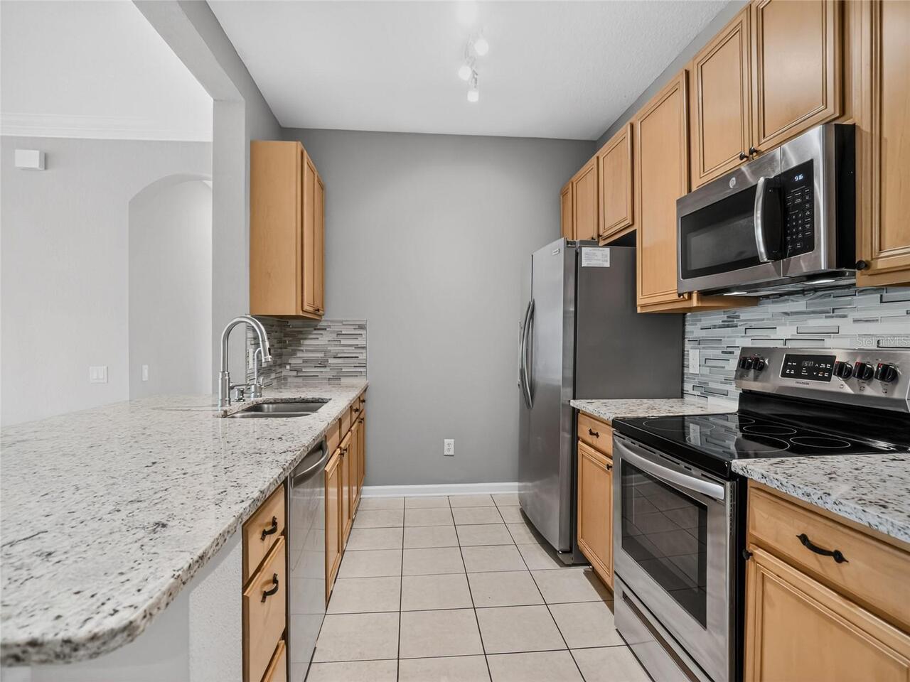 Listing Photo 10