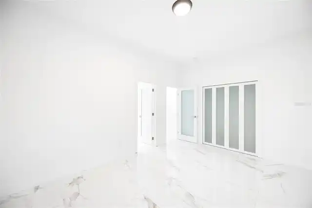 Listing Photo 20