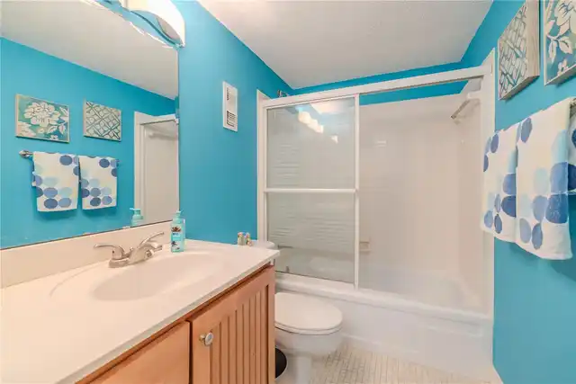 Listing Photo 22