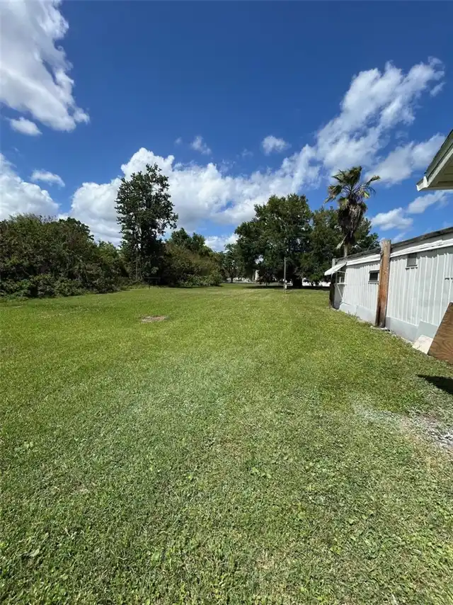 Listing Photo 9