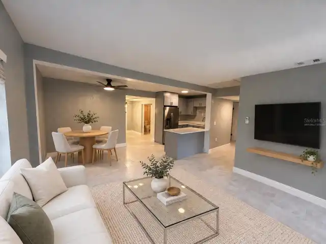 Listing Photo 12