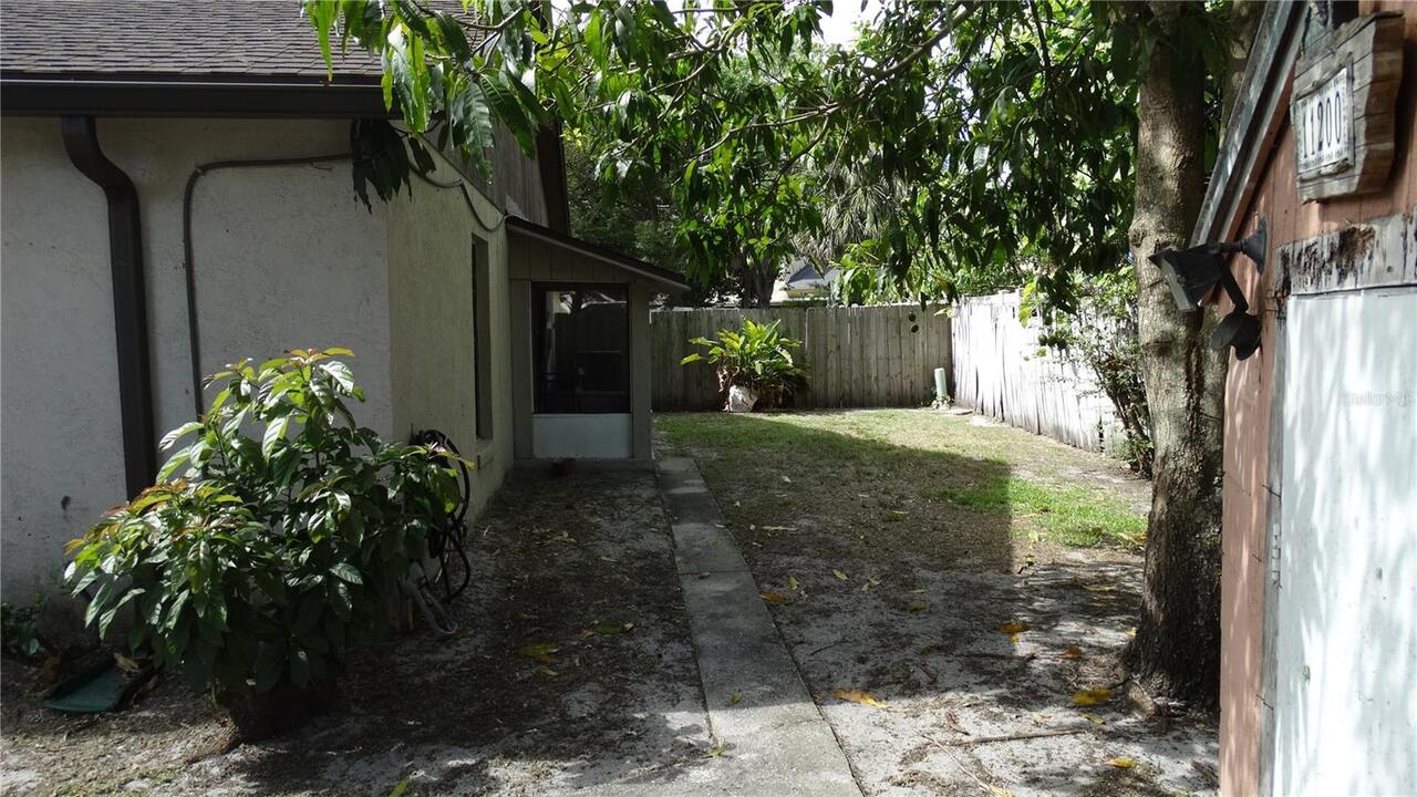 Listing Photo 11