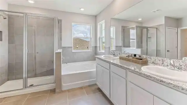 Listing Photo 11