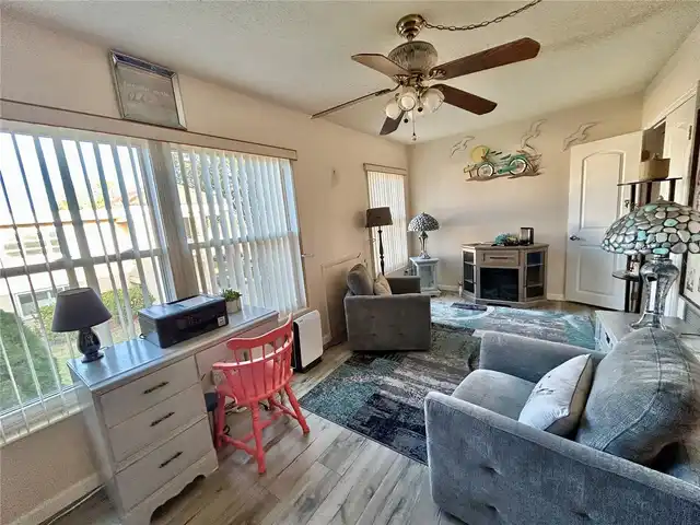 Listing Photo 13