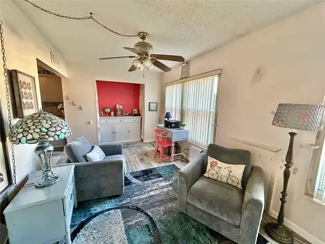 Listing Photo 15