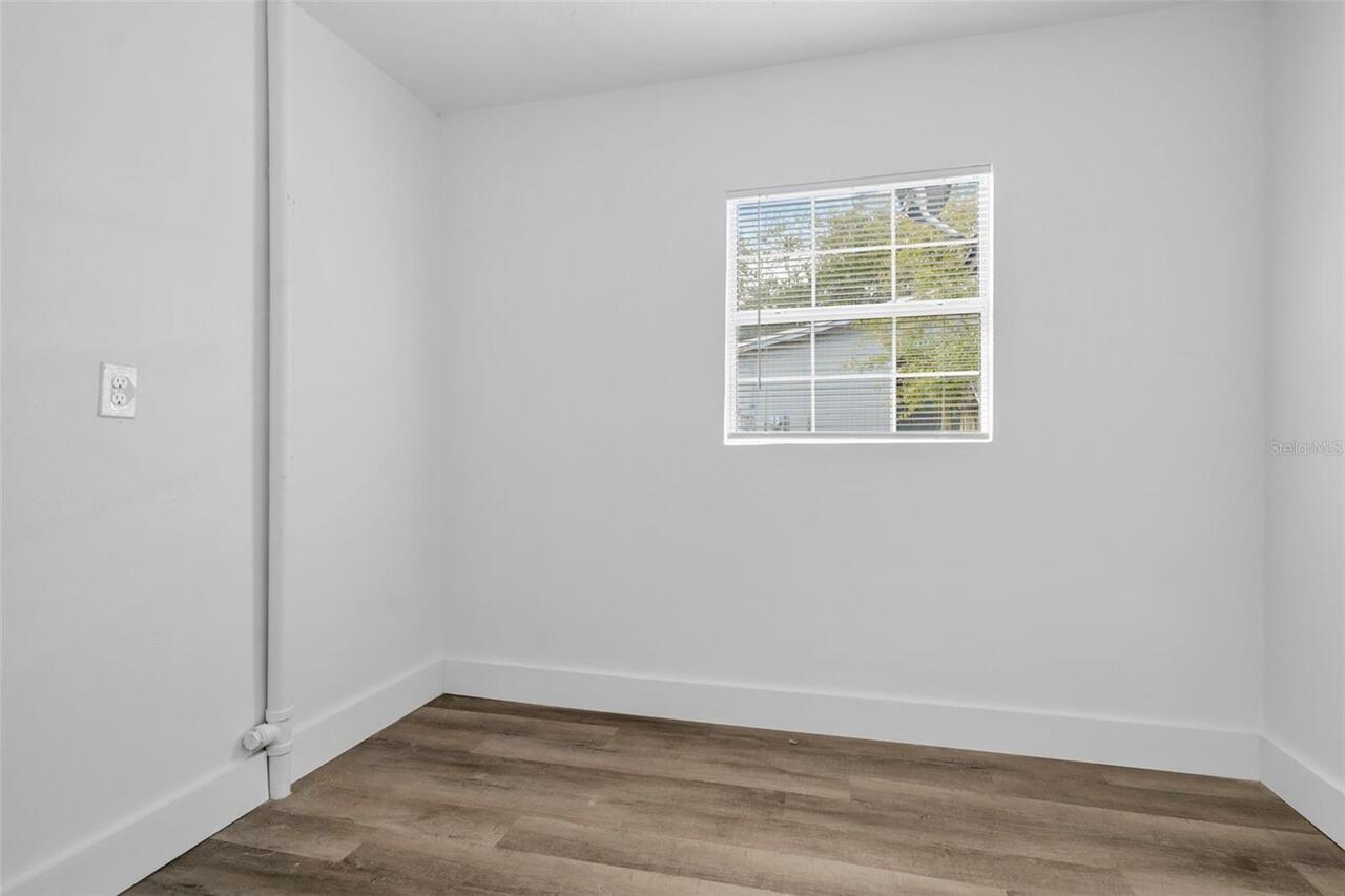Listing Photo 24