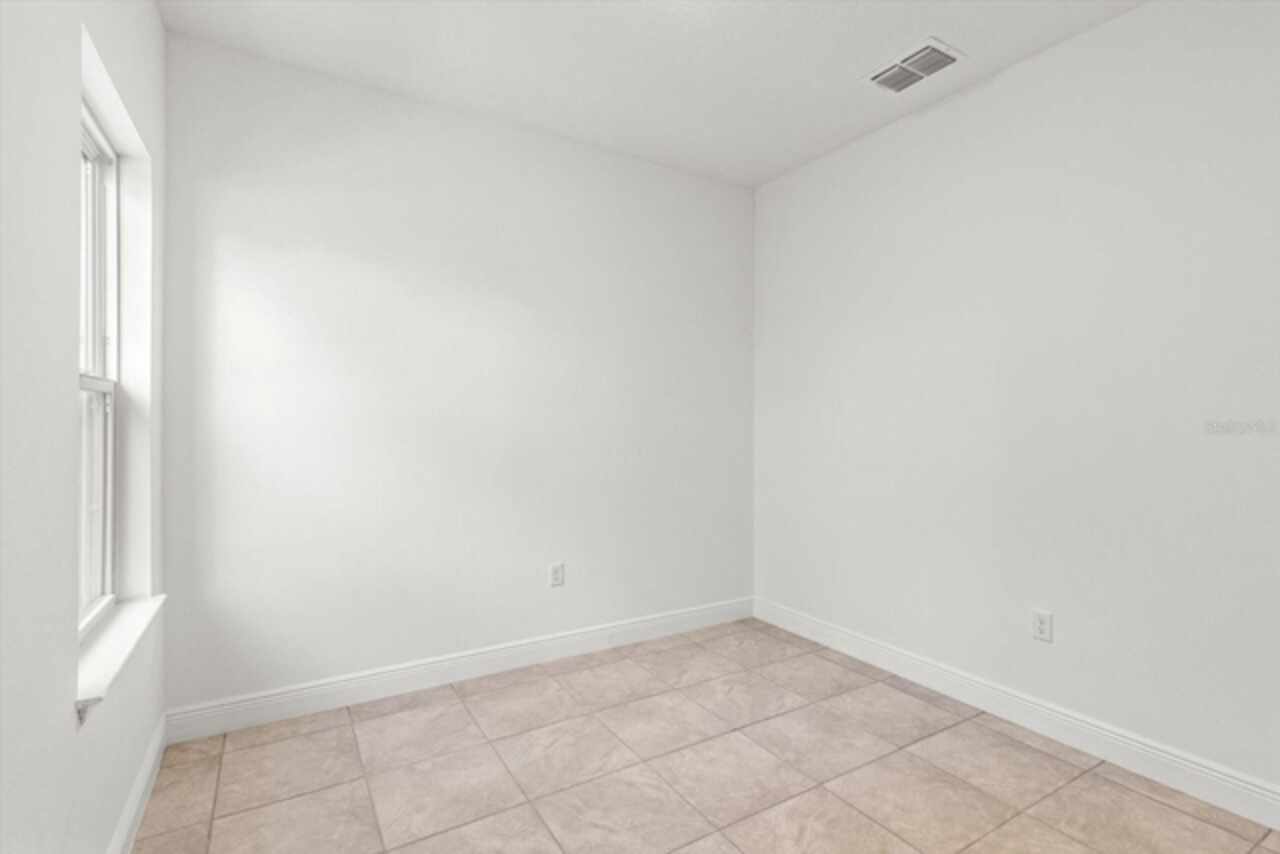 Listing Photo 24
