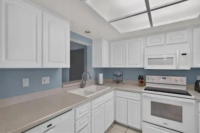 Listing Photo 19
