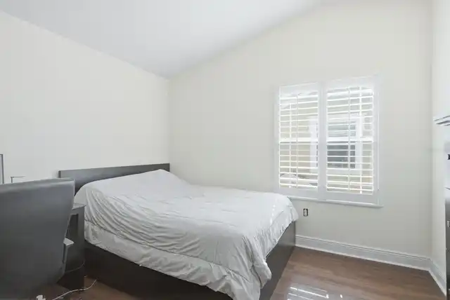 Listing Photo 15