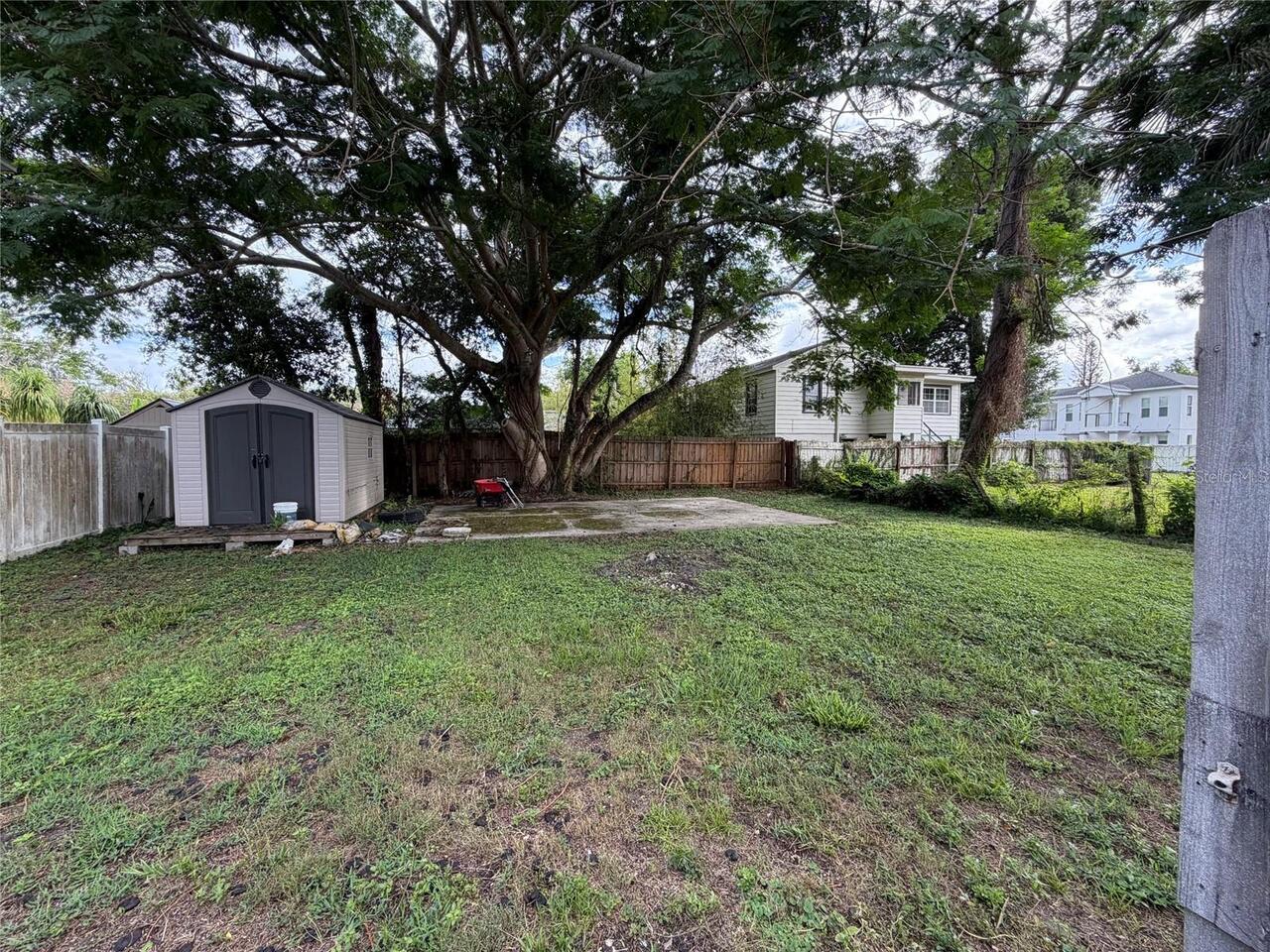 Listing Photo 8