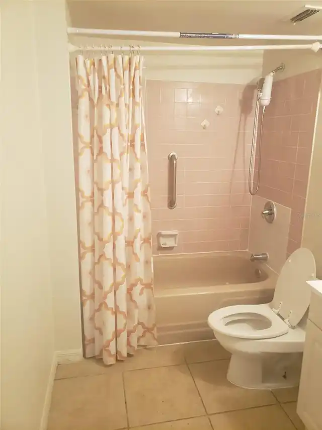 Listing Photo 9
