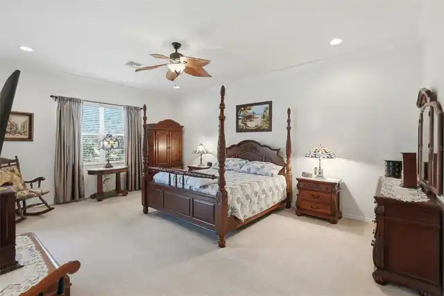 Listing Photo 14