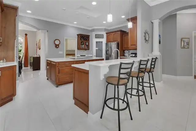 Listing Photo 11