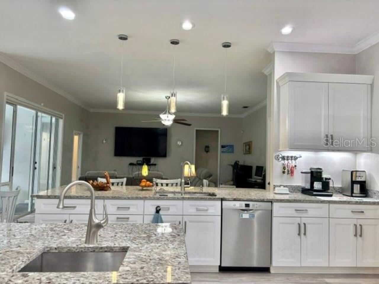 Listing Photo 15