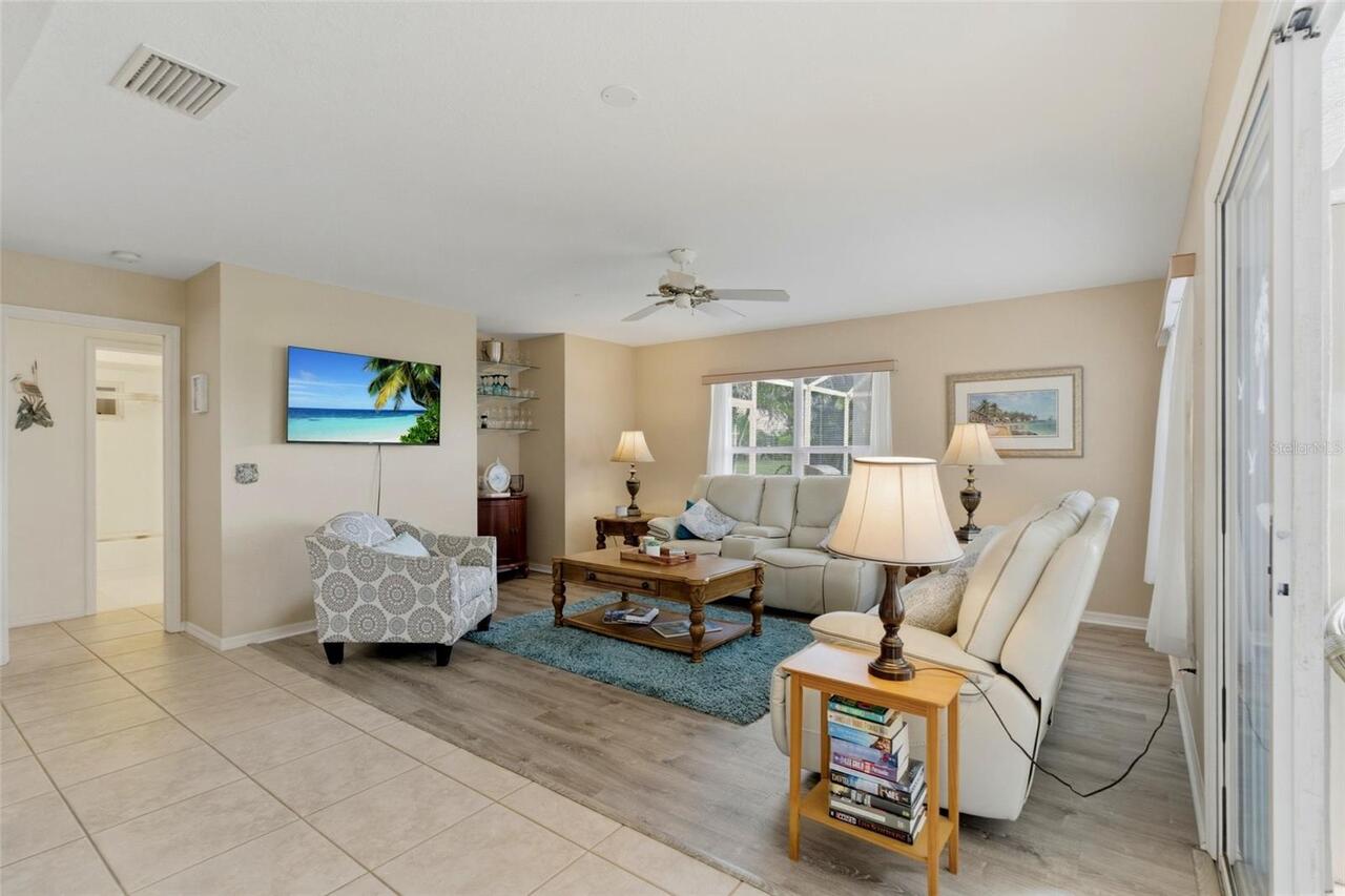 Listing Photo 14