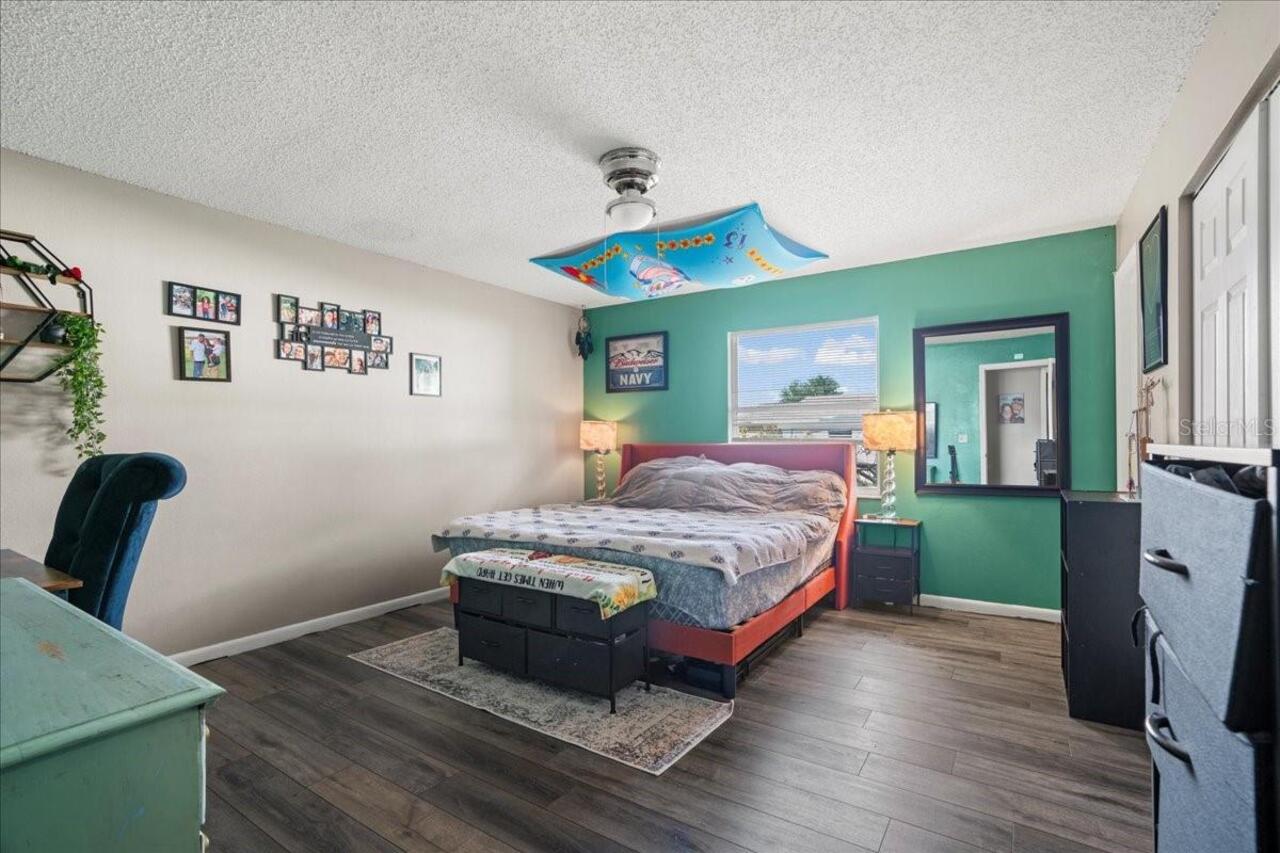 Listing Photo 16