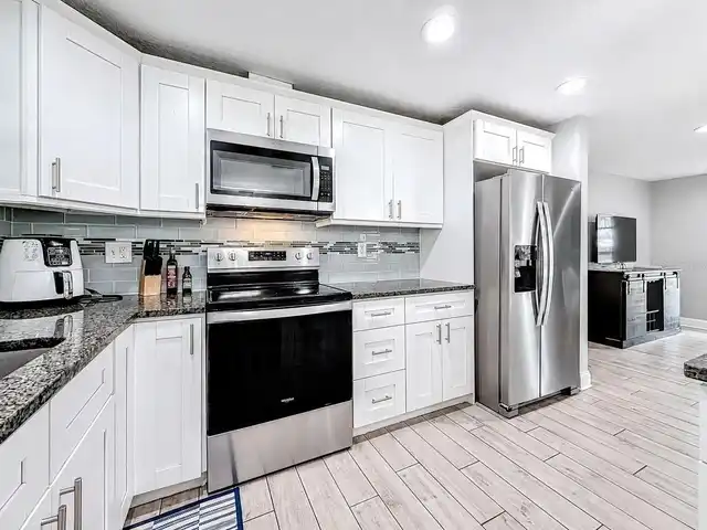 Listing Photo 15