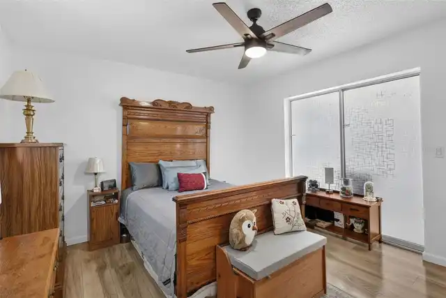 Listing Photo 17