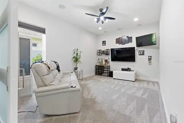 Listing Photo 21