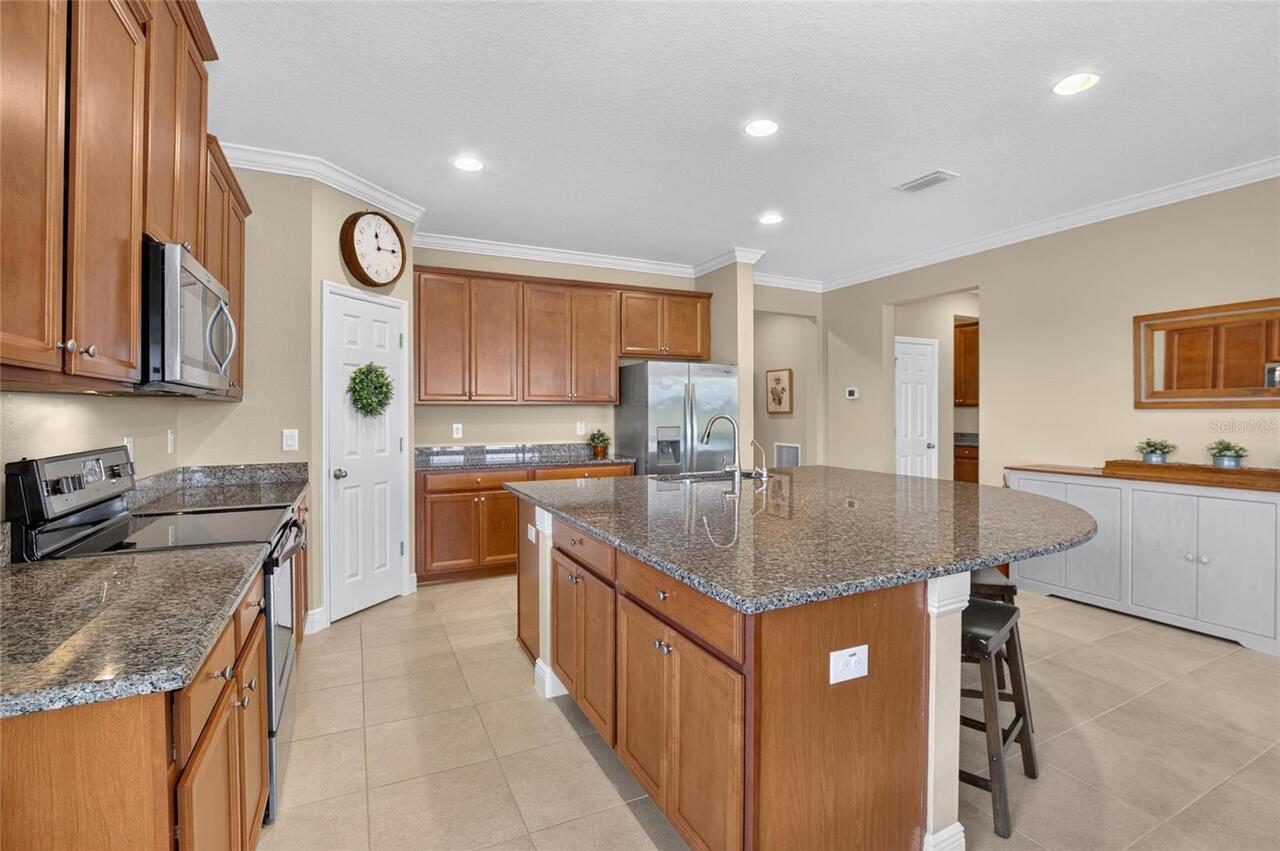 Listing Photo 17