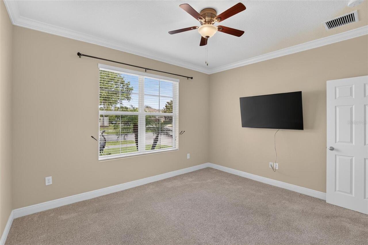 Listing Photo 28