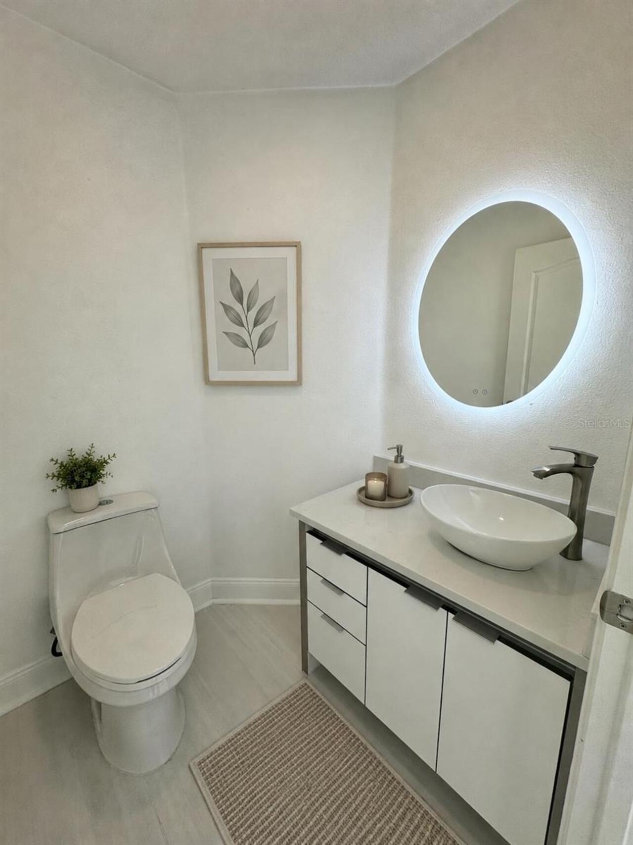 Listing Photo 11