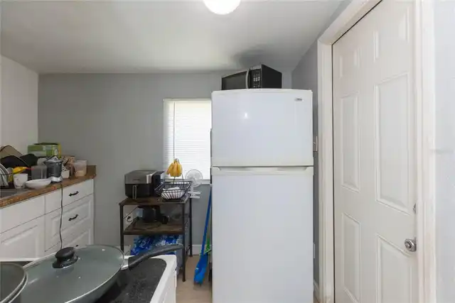 Listing Photo 7