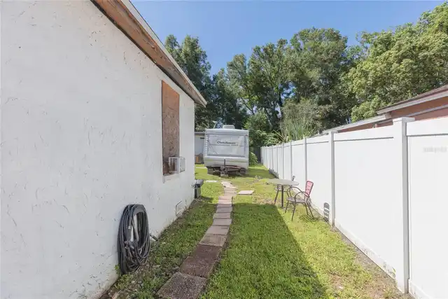 Listing Photo 14