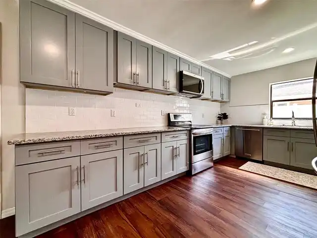 Listing Photo 15