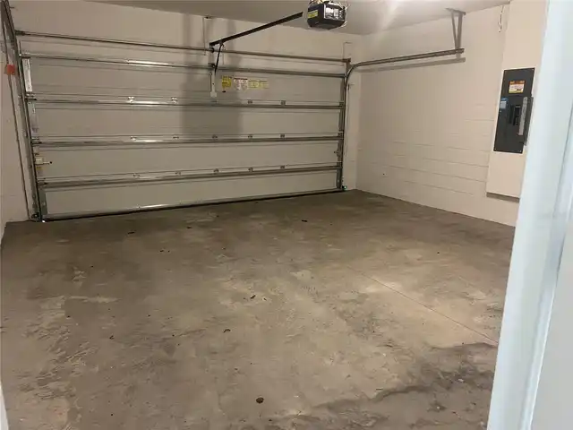 Listing Photo 9