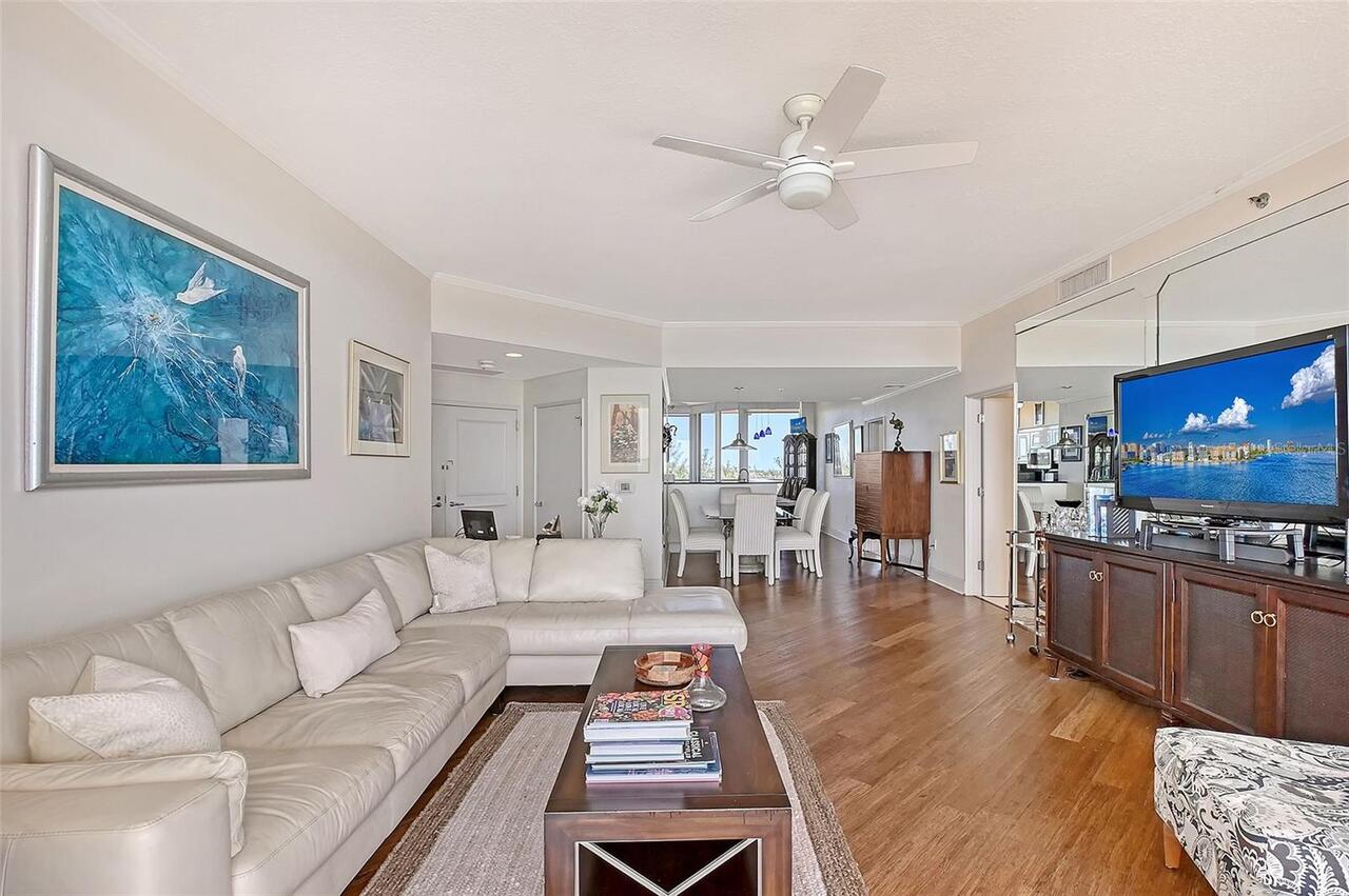 Listing Photo 11