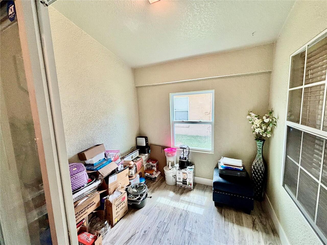 Listing Photo 12