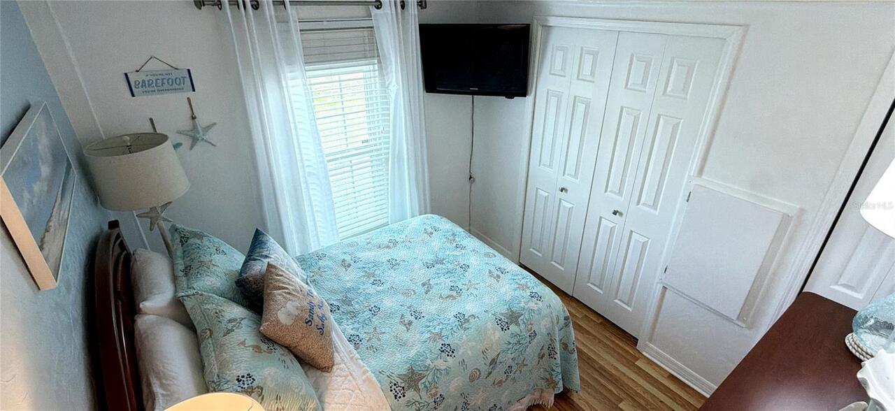 Listing Photo 9